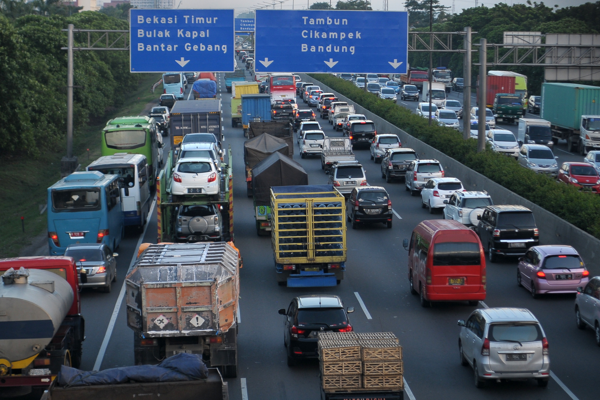DPR: Kenaikan Tarif Tol Jakarta-Cikampek Langgar UU